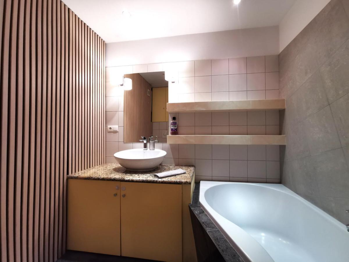 Nozownicza Apartment ~ Self Check-In 24H ~ Lift Wrocław Kültér fotó